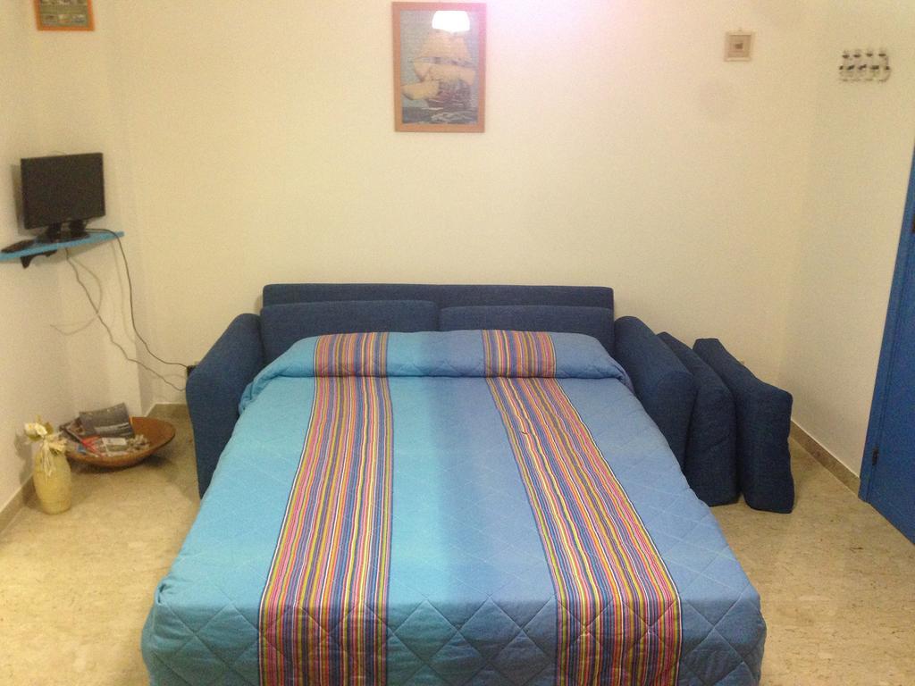 Casa Con Verande Sul Mare A 2 Minuti A Piedi Dalla Spiaggia 쿠스토나치 객실 사진